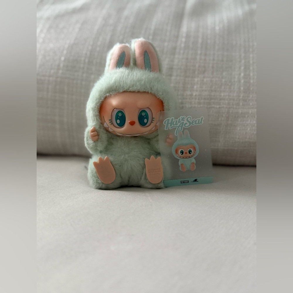 ✨Sold✨Brand New Authentic Labubu “Ququ” – Have a Seat Collection